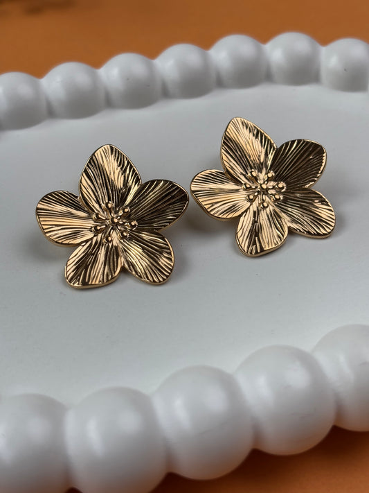 18kt Gold Plated Flower Earrings