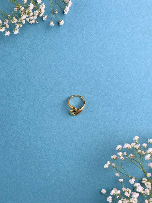 18kt Gold Plated Hug Ring