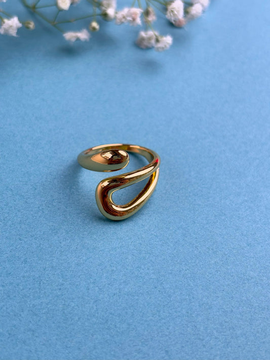 18kt Gold Plated Hug Ring